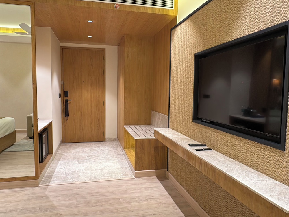 Hotel Grand Imperia 28/37