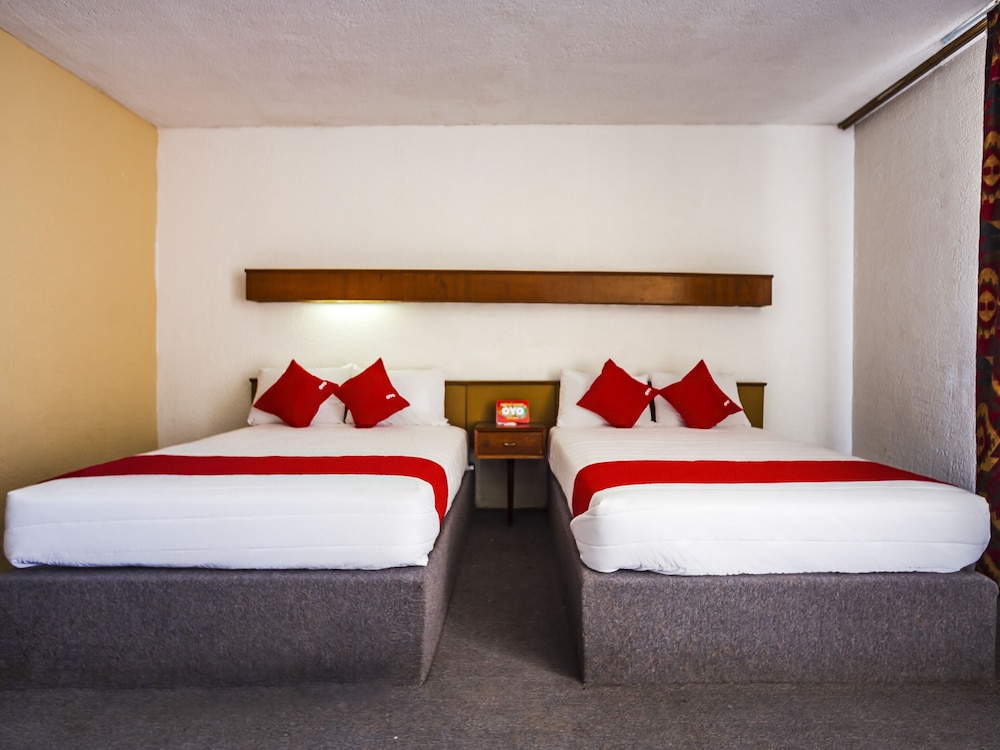 OYO Hotel Oasis, Matehuala 7/33