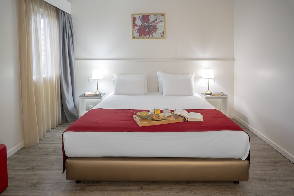 Room at Hotel Estacao Braga, BRAGA