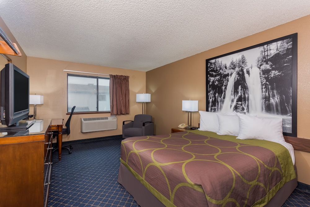 Super 8 By Wyndham Arcata 16/31