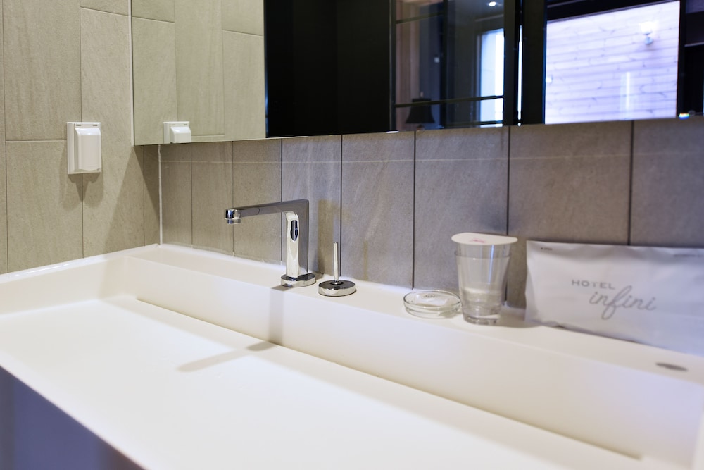 Hotel Infini 36/36