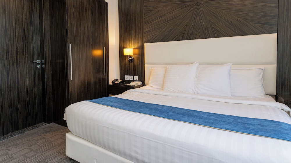 S Hotel Bahrain 19/50