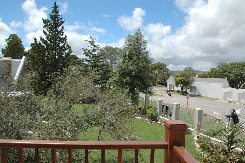 St. Aidan's Guest Cottage 15/19