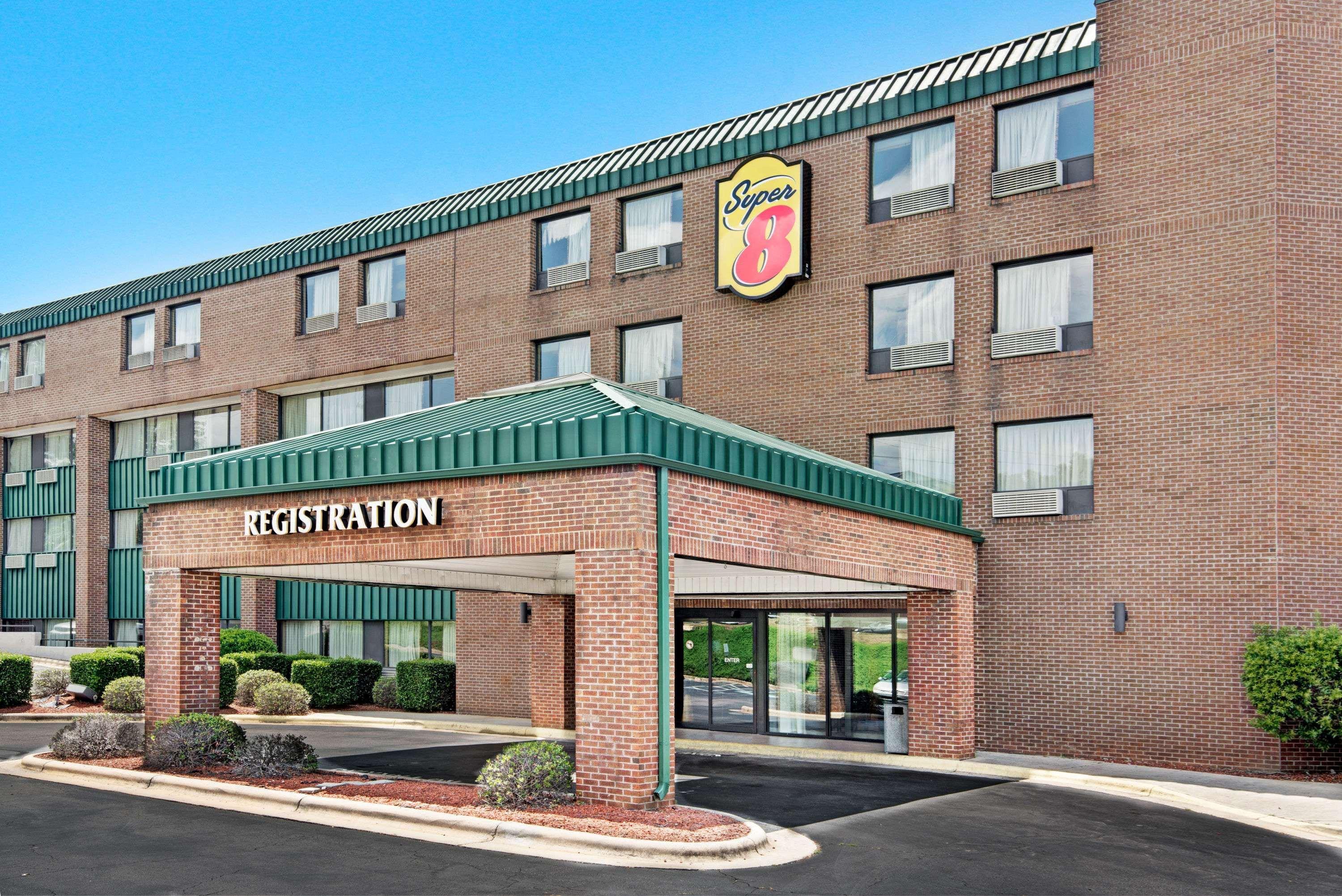 Super 8 by Wyndham Raleigh North East 4/32