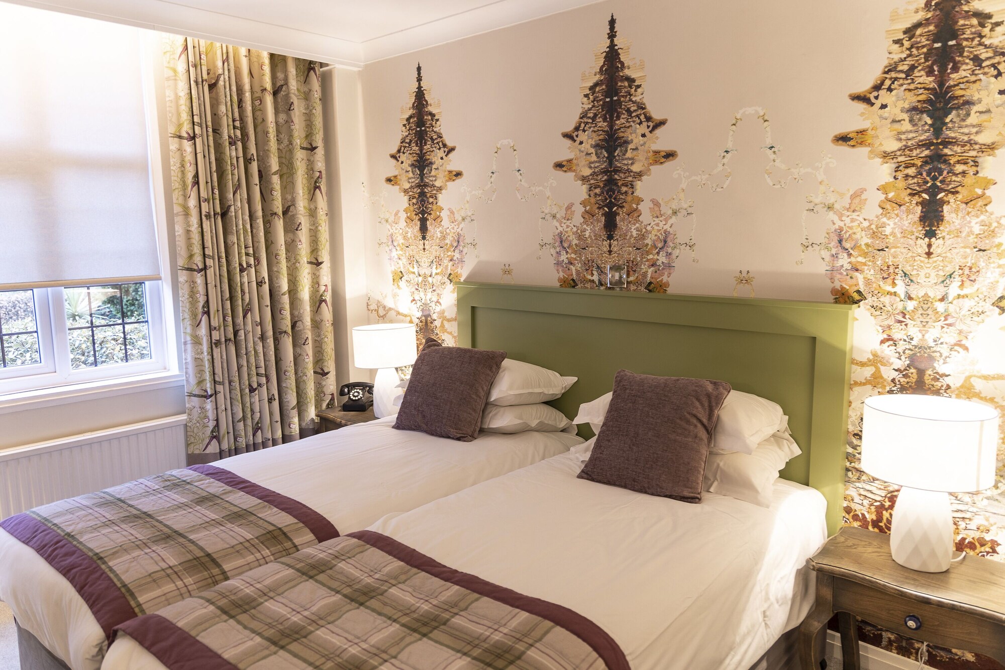 STANDARD, DOUBLE OR TWIN BED