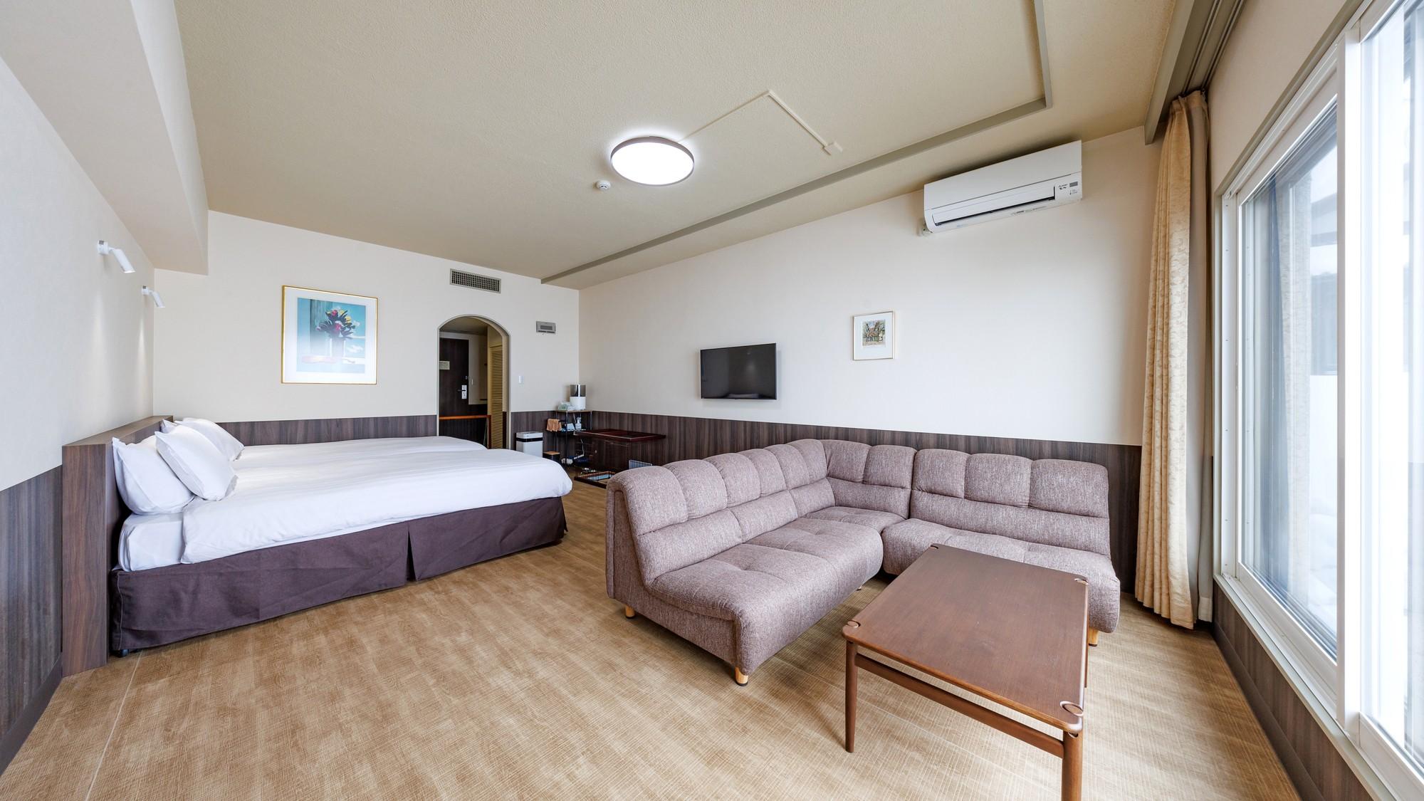 Deluxe, Suite, Twin Beds, Mountain Side, Mountain View, Pet Friendly, Main Building
