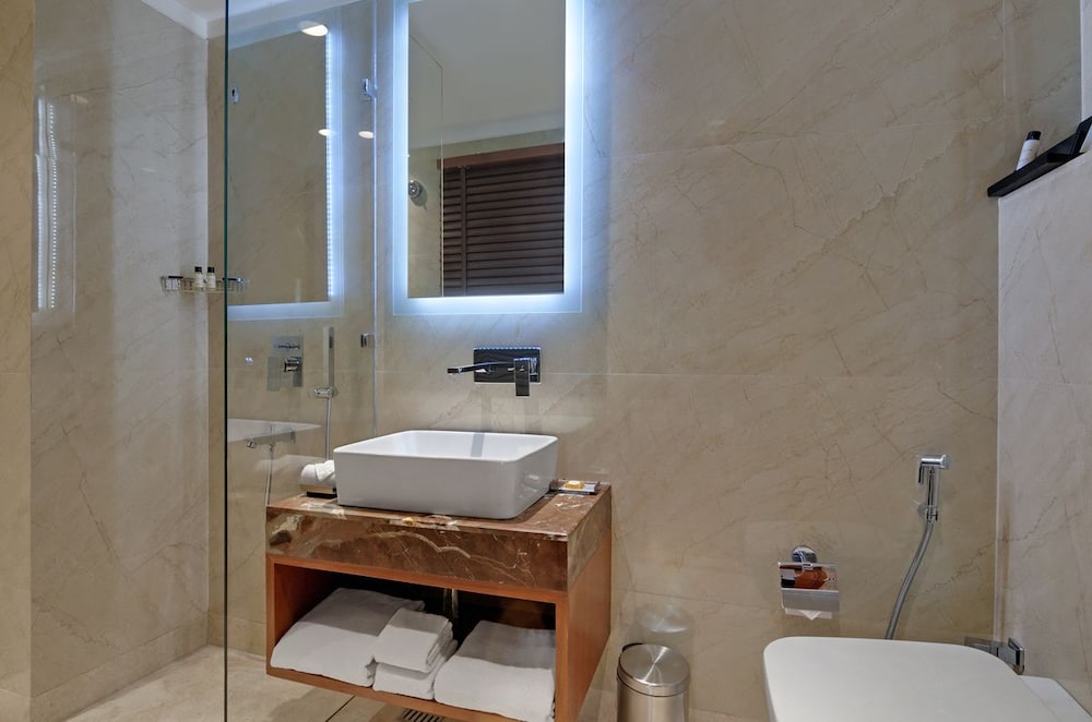 Beacon Hotel Nirman Vihar New Delhi 9/27