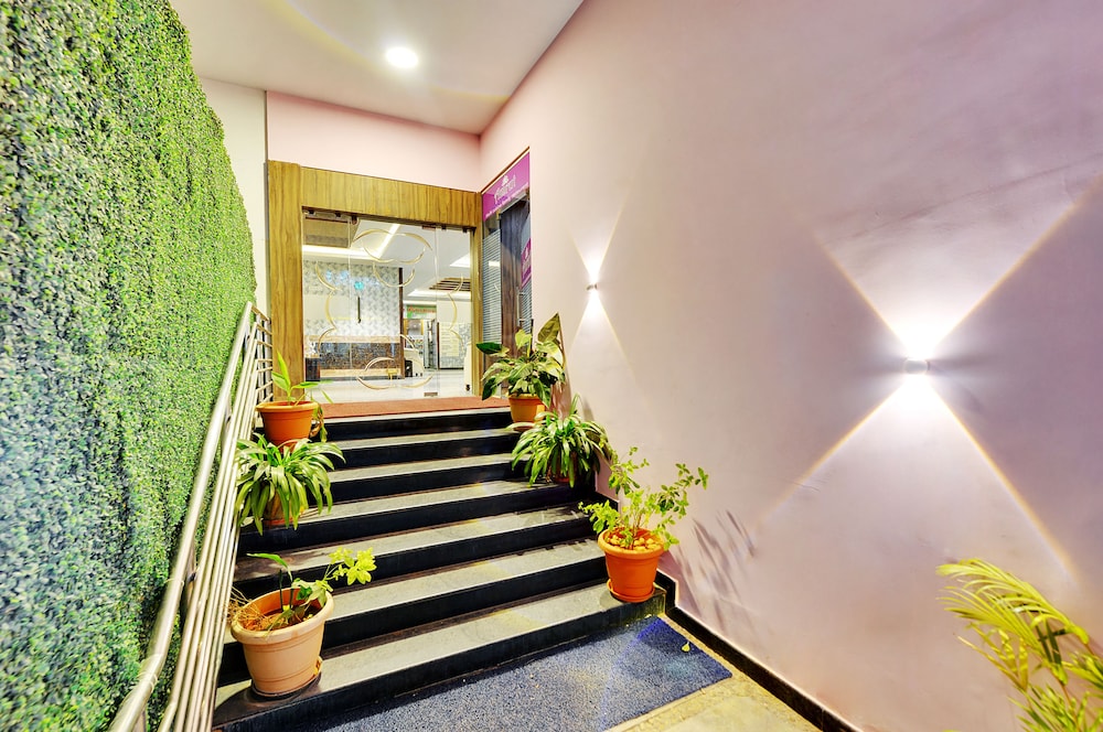 Hotel Vista Suites 45/50