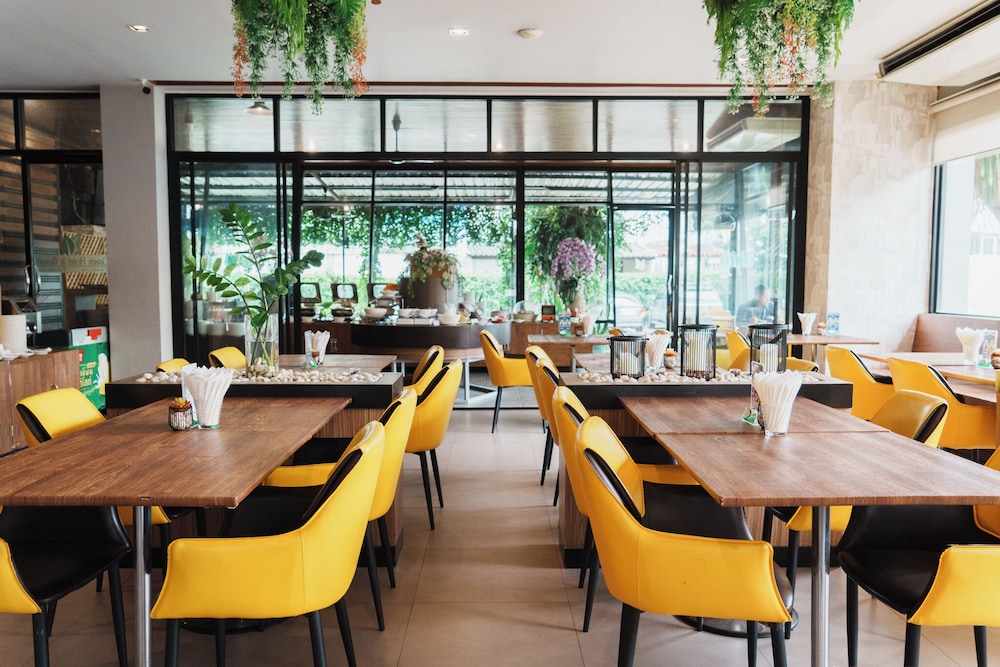 Green Hotel Resort Khon Kaen 43/55