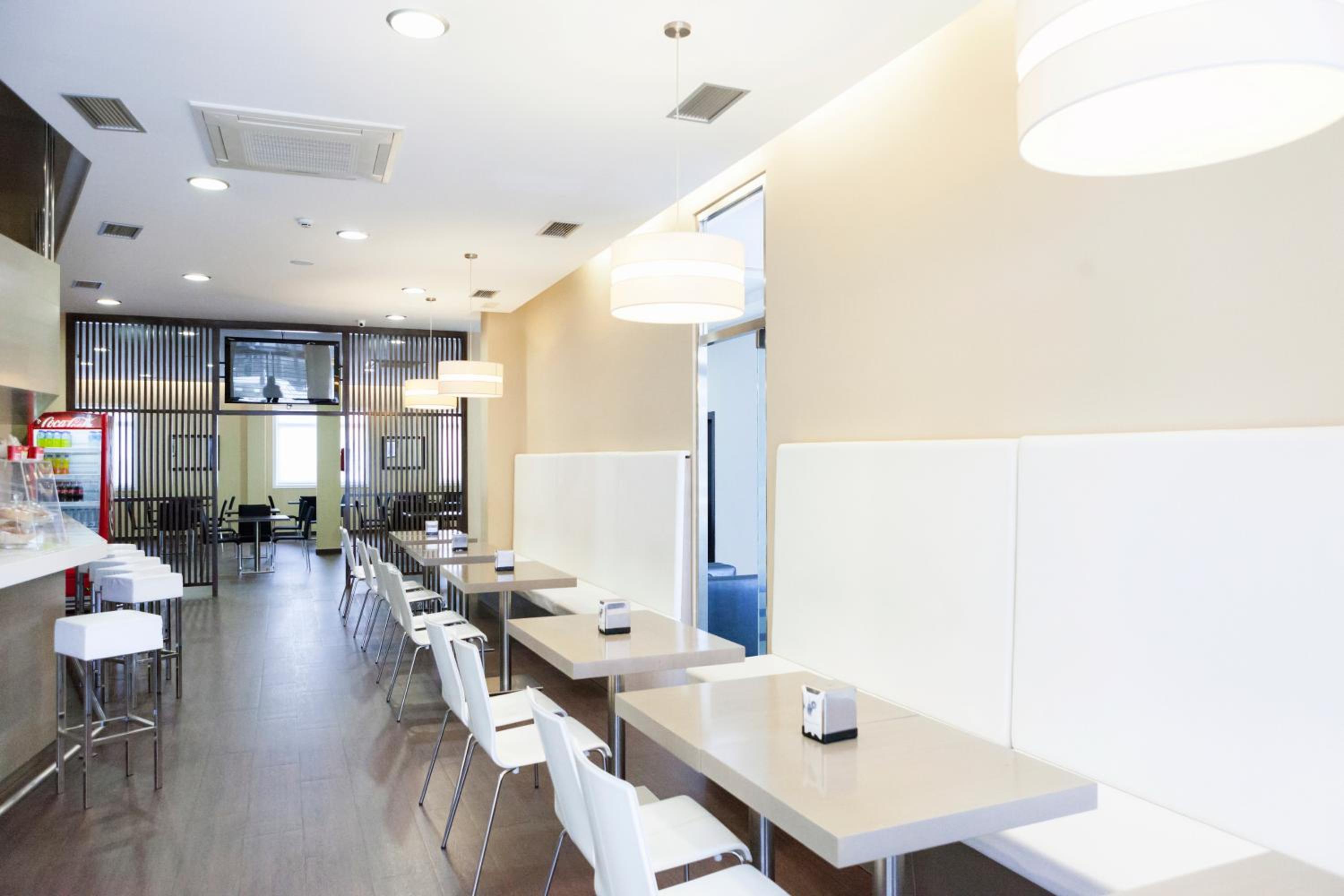 Hotel Valencia Ferrol 33/50