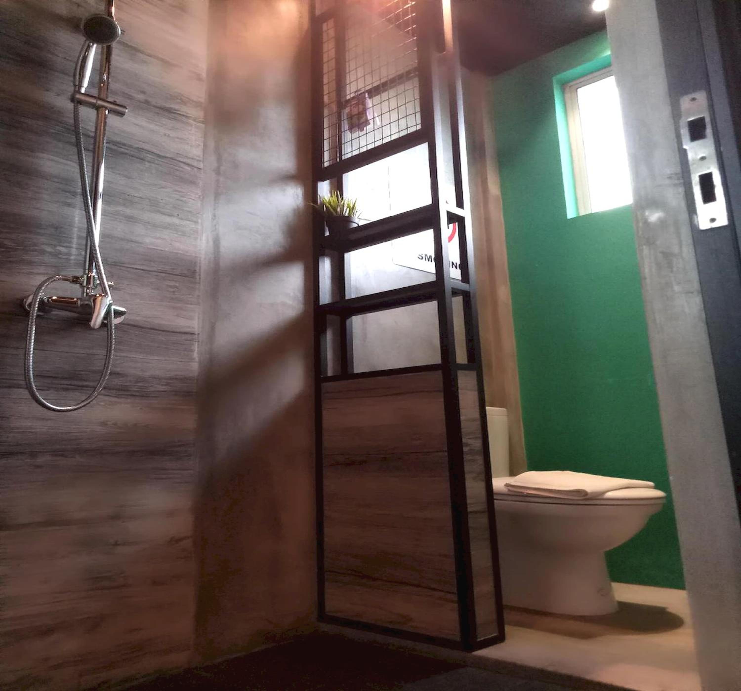 OYO 90899 Tube Hotel Melaka 22/23