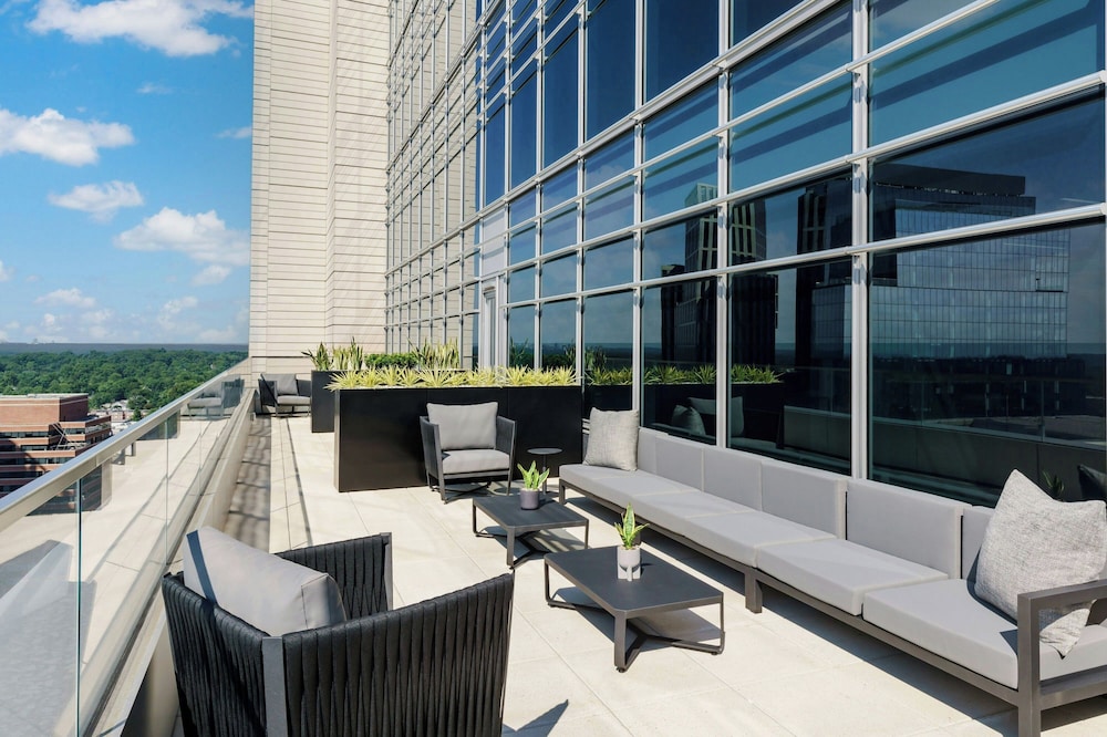 AC Hotel by Marriott Bethesda Downtown 34/49