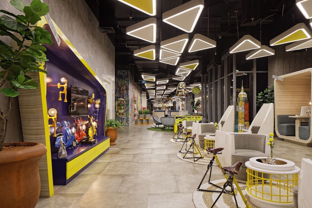 Yello Hotel Harmoni Jakarta 57/64