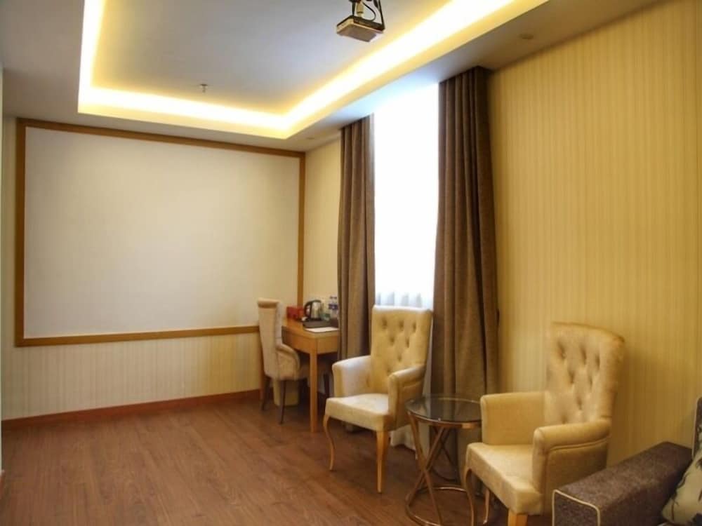 Greentree Inn Zhuhai Mingzhu Station Express Hotel 22/27