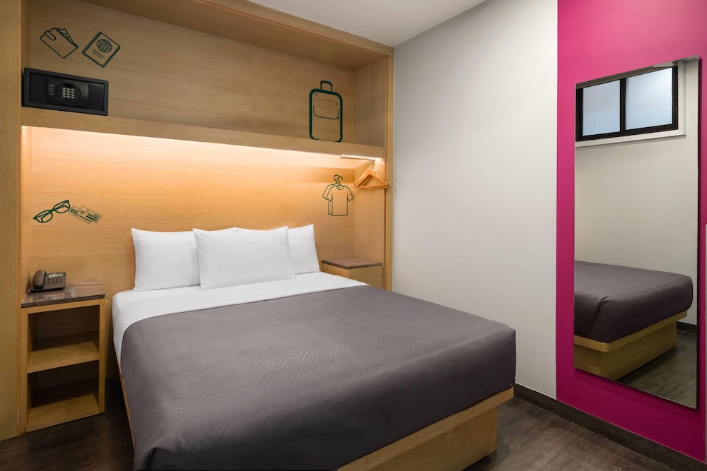 Hotel MX zocalo CDMX, Trademark Collection by Wyndham 18/48