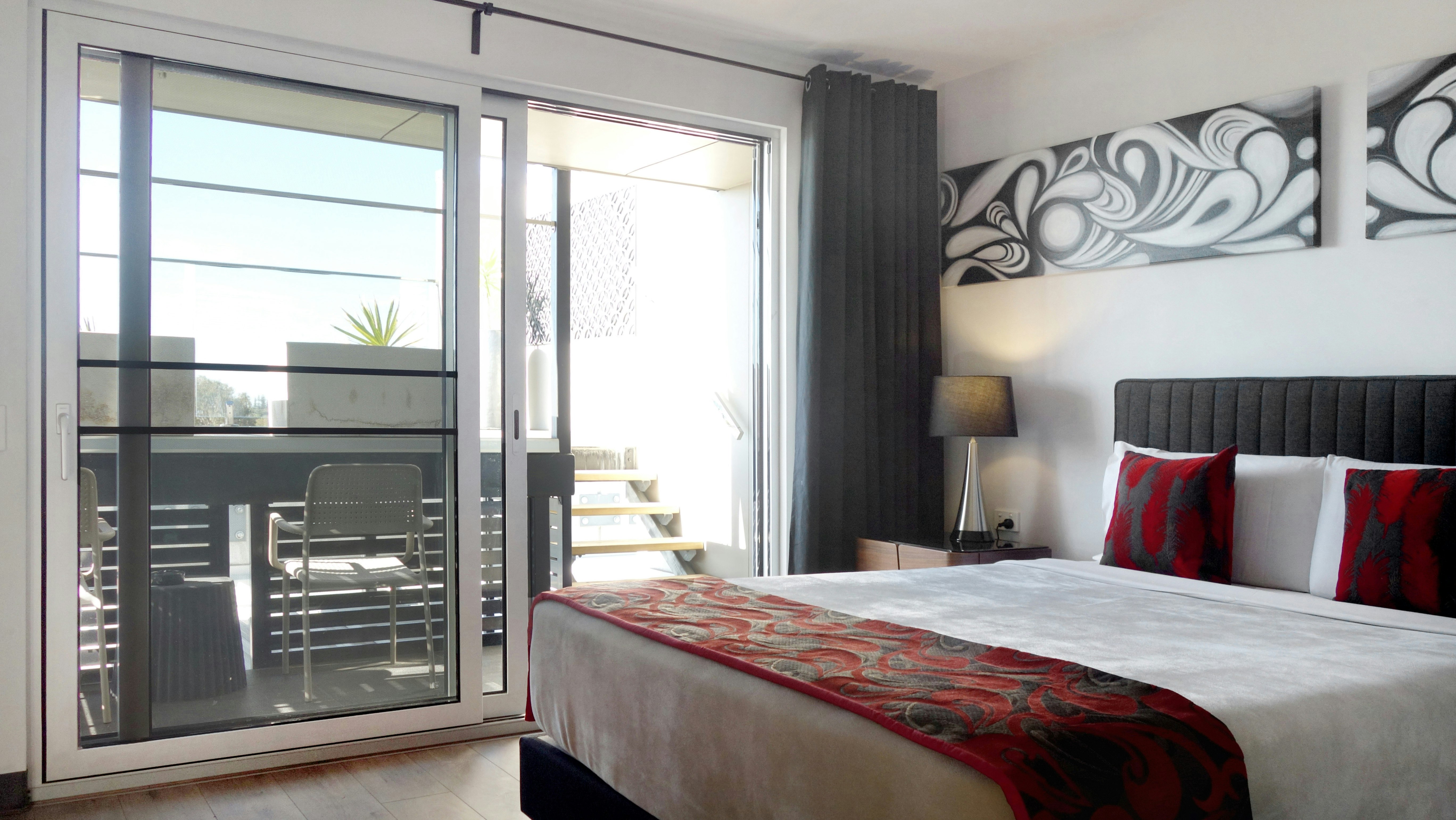 Semaphore Splash Apartments 12/50