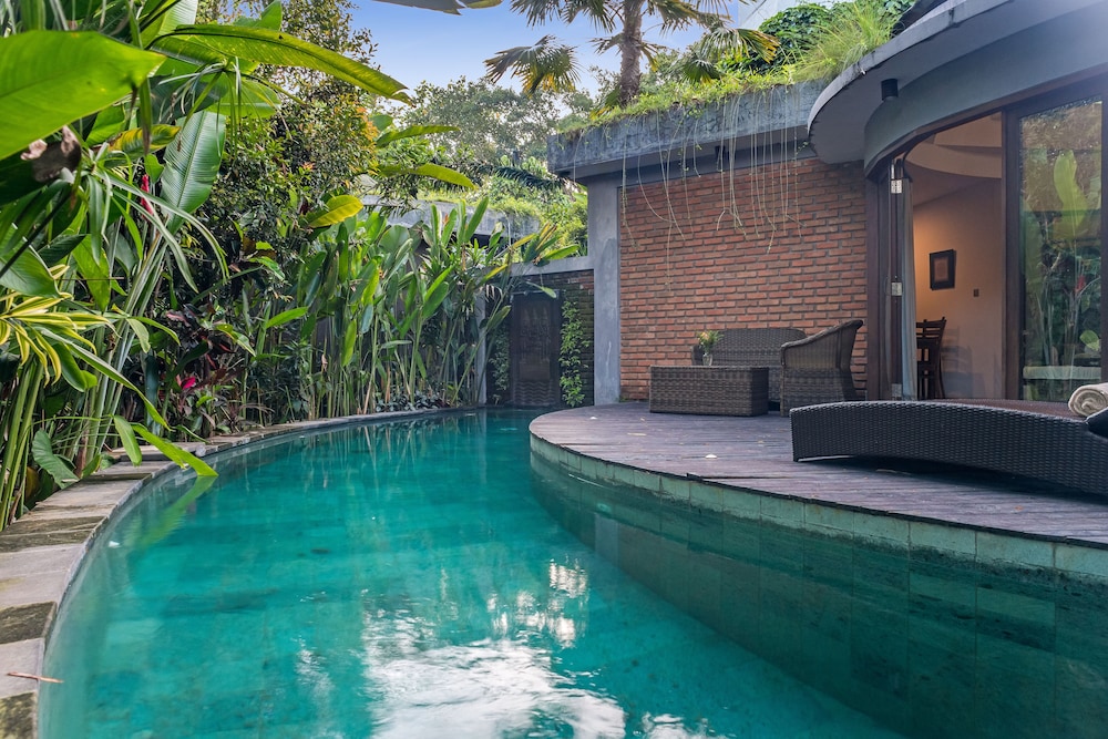 De Moksha Eco Friendly Boutique Resort & Restaurant 68/74