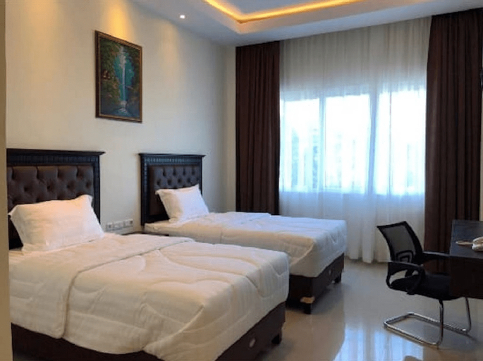 Superior, Kirei Hotel Bantaeng 4/4