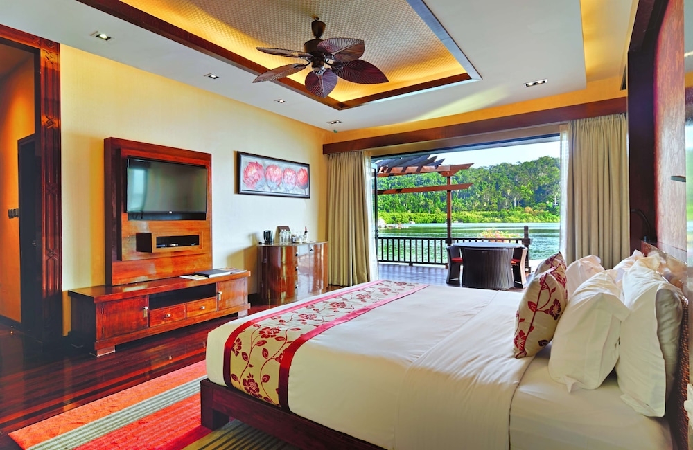 Gayana Marine Resort 13/71