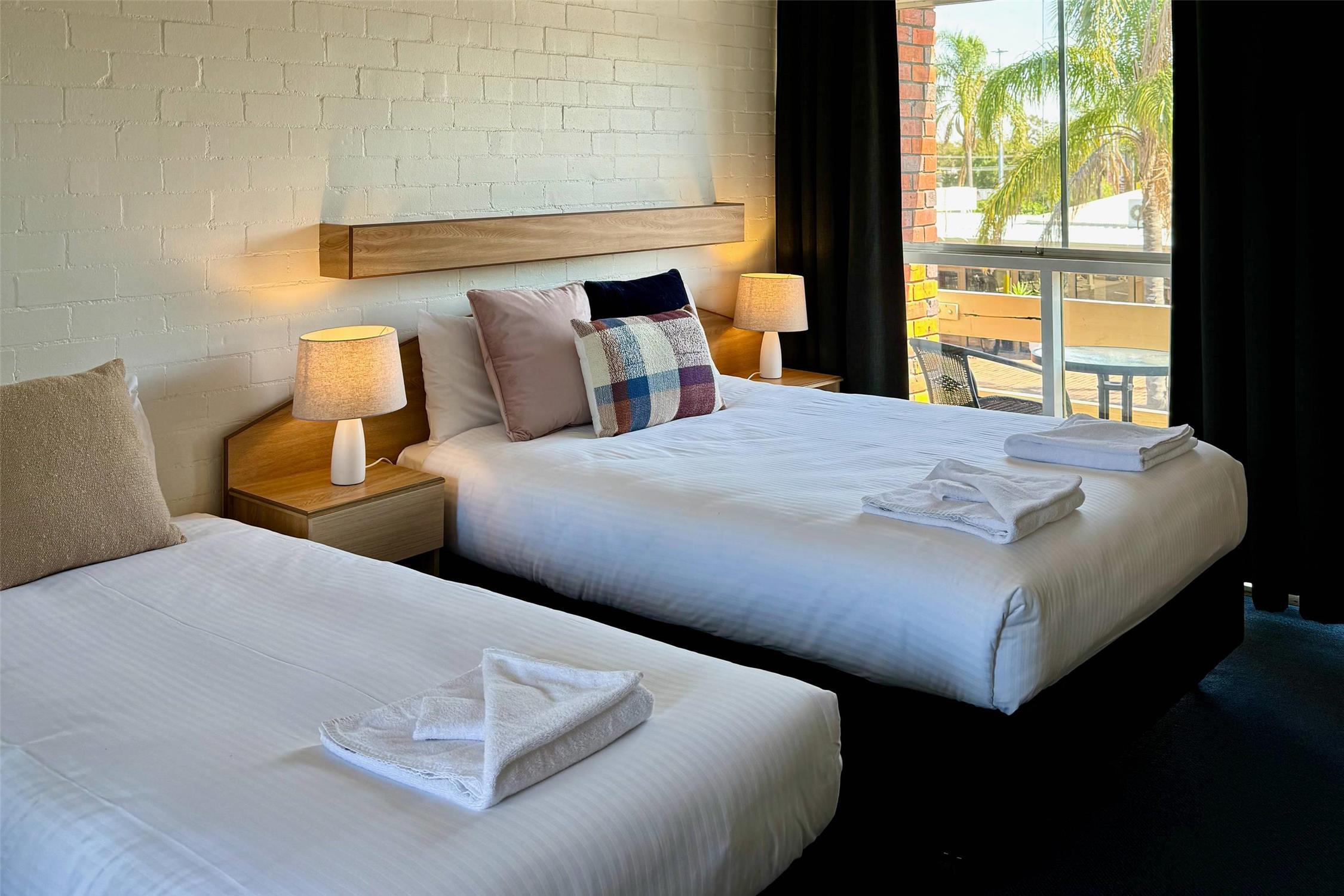Comfort Inn Gateway Tamworth 12/20