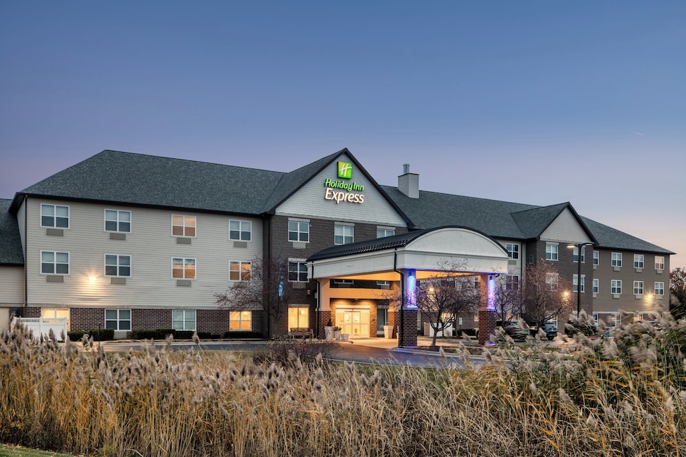 Holiday Inn Express Hotel And Suites Green Bay East 4/64