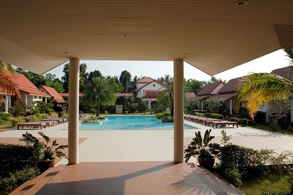 Armonia Village Resort and Spa 61/68