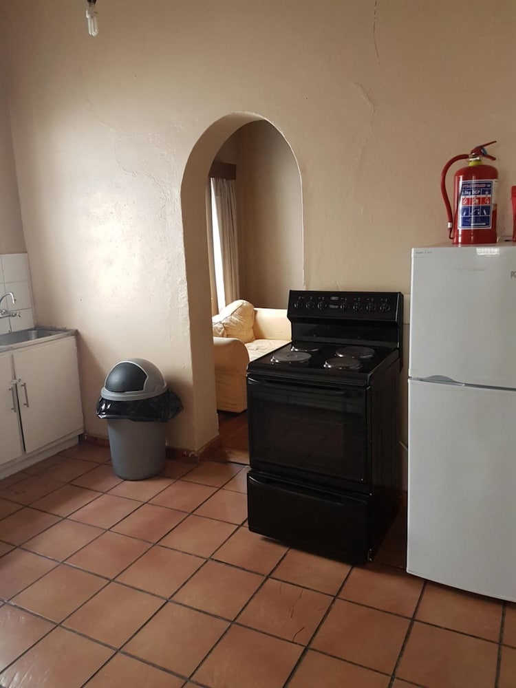 Oasis Shanti Backpackers 6/49
