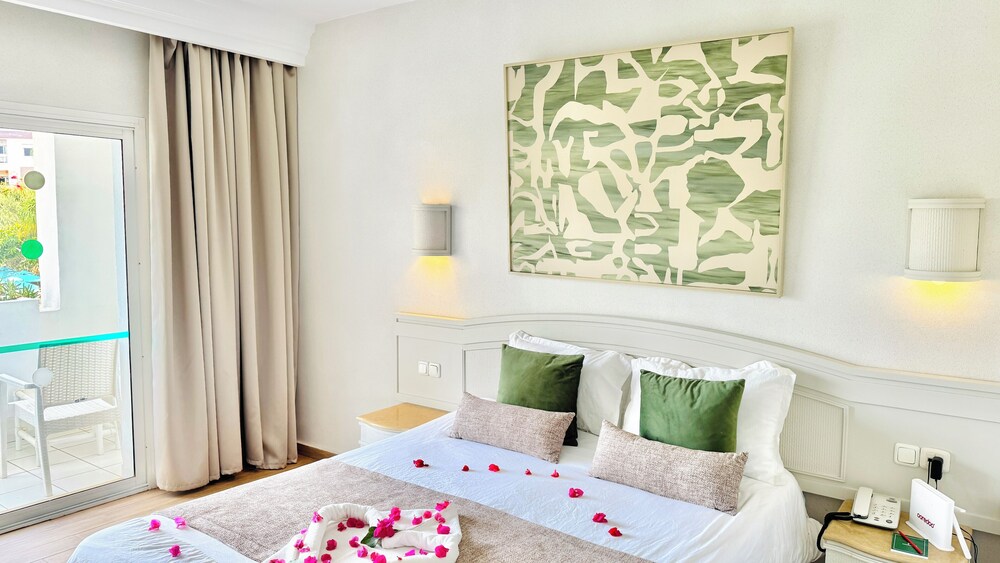 EXECUTIVE, DOUBLE BED