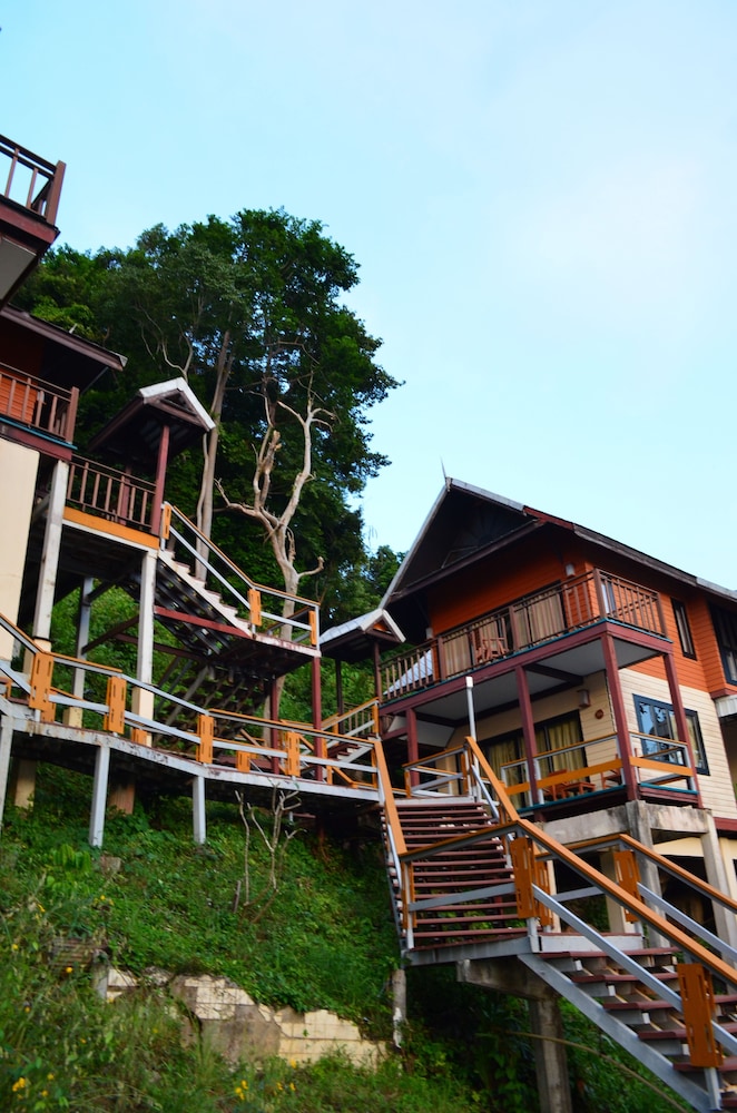 Phitharom Pp Resort 5/50