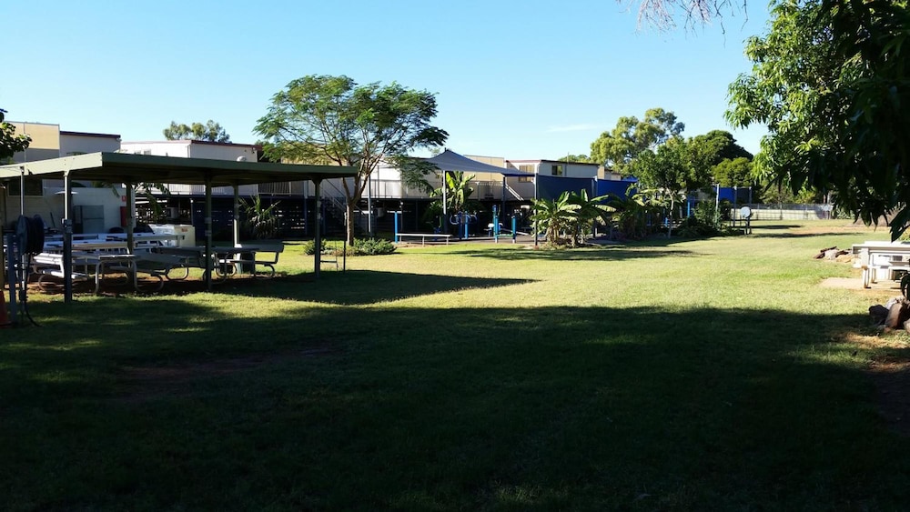 LEICHHARDT ACCOMMODATION 2/45
