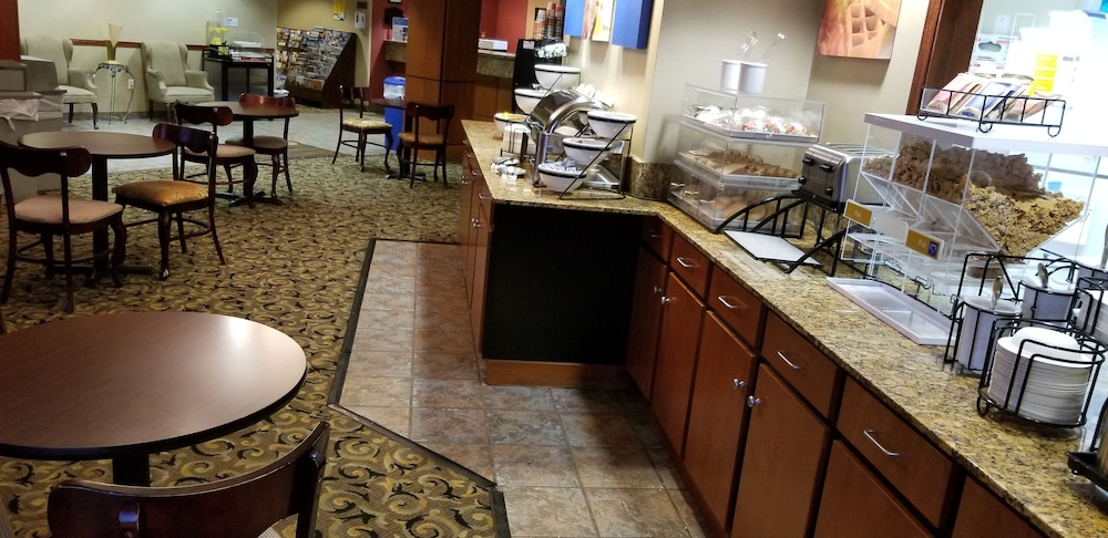 Fairbridge Inn & Suites Batavia - Darien Amusement Park 27/33