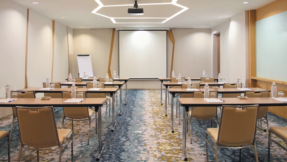 HOLIDAY INN EXPRESS BARUNA BALI 62/73