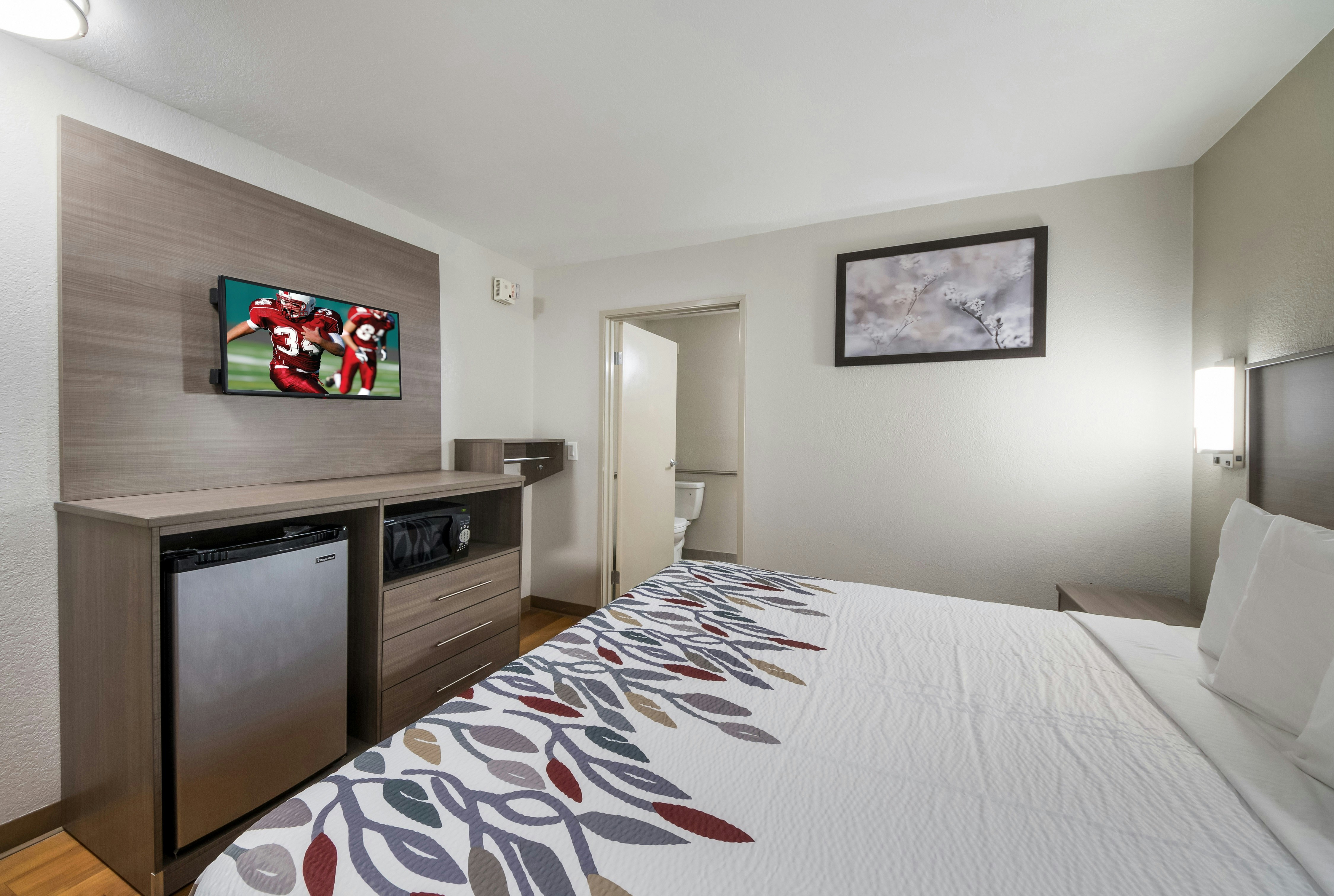 Red Roof Inn San Antonio E – Frost Bank Center 7/20
