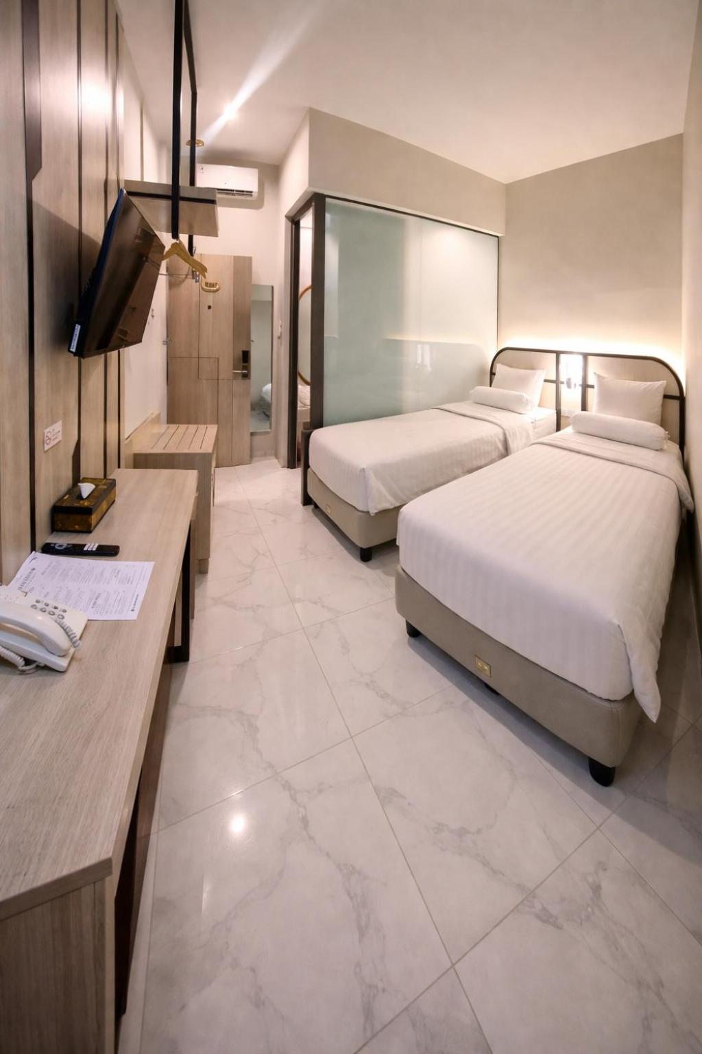 Front One Hotel Harvest Wonosobo 22/28