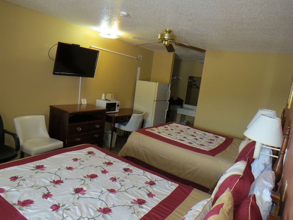 First Western Inn Caseyville 9/48