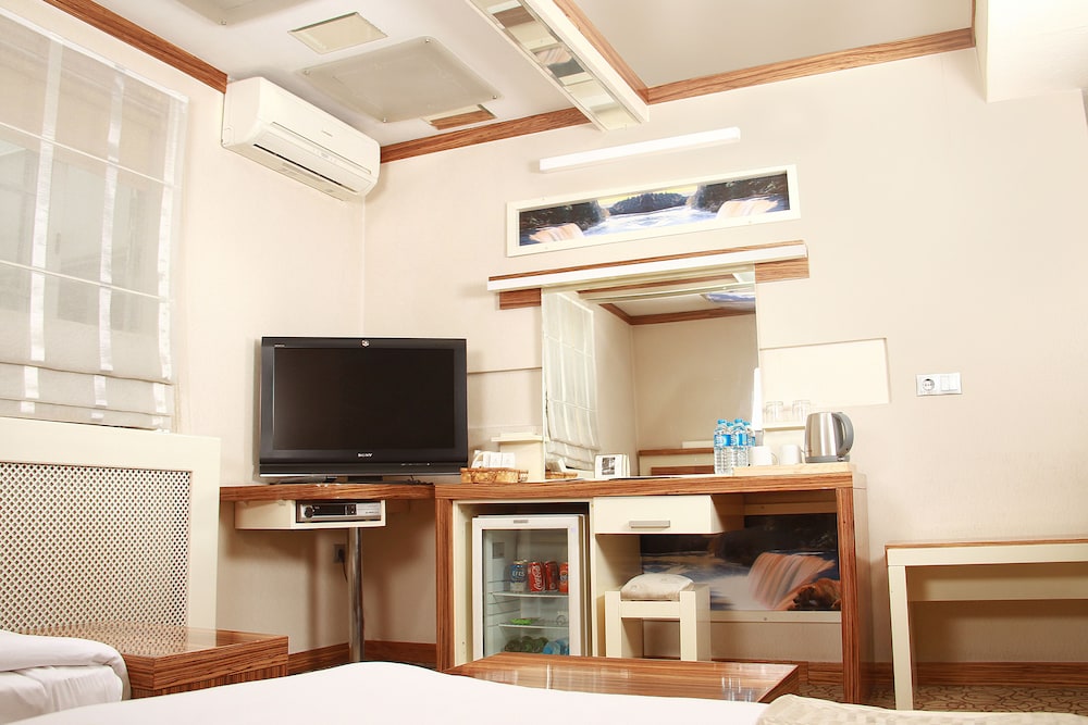 Oglakcioglu Park Boutique Hotel 63/71