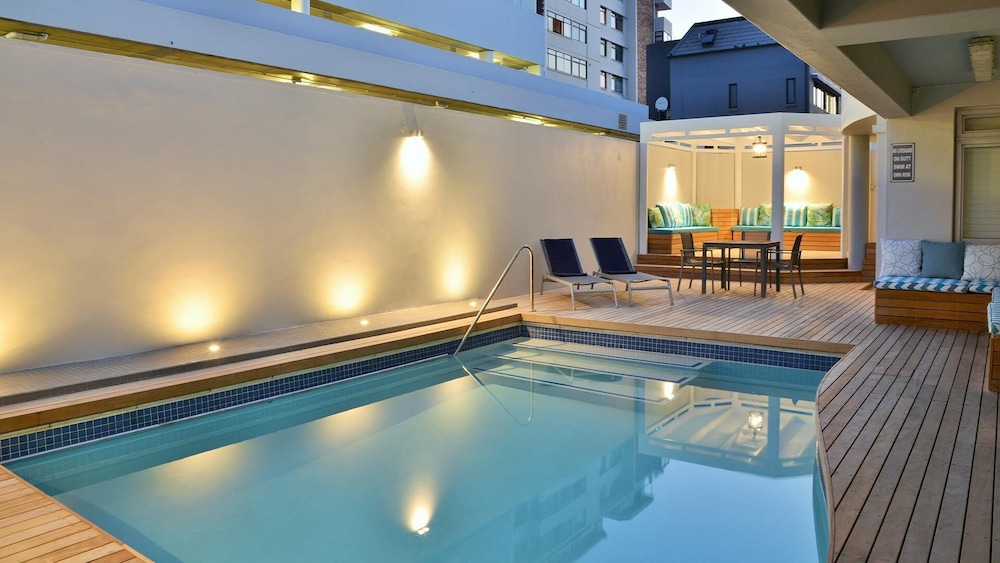 Peninsula All-Suite Hotel by Dream Resorts 20/49