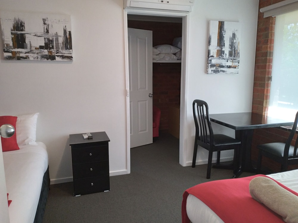 Pevensey Motor Lodge 39/52