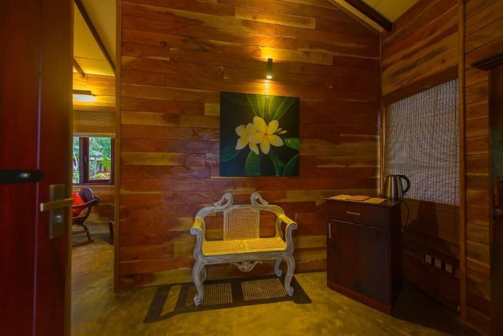 Karunakarala Ayurveda Spa & Resort 15/50