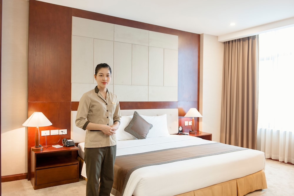 Tower, Executive, Suite, King Bed, Mountain View