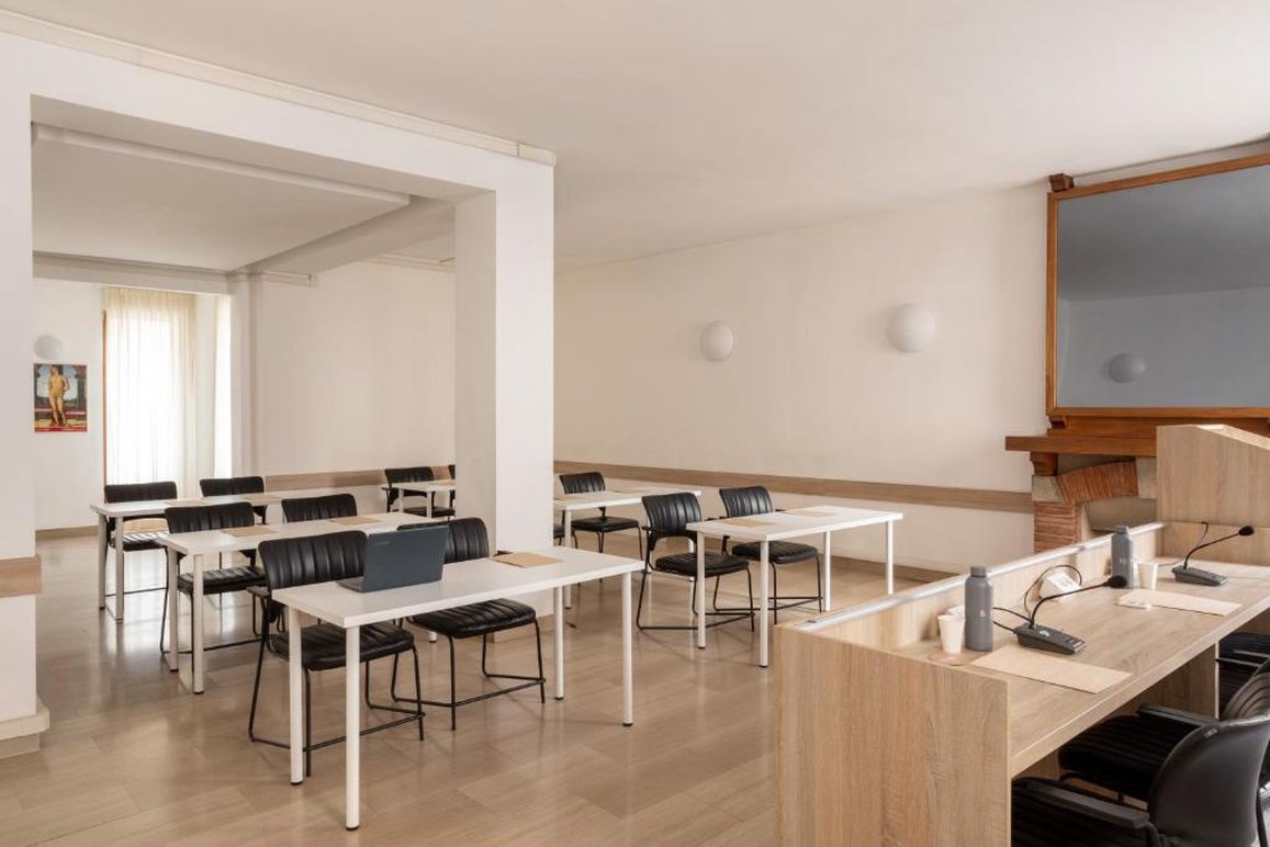 La Pace Hotel 115/122