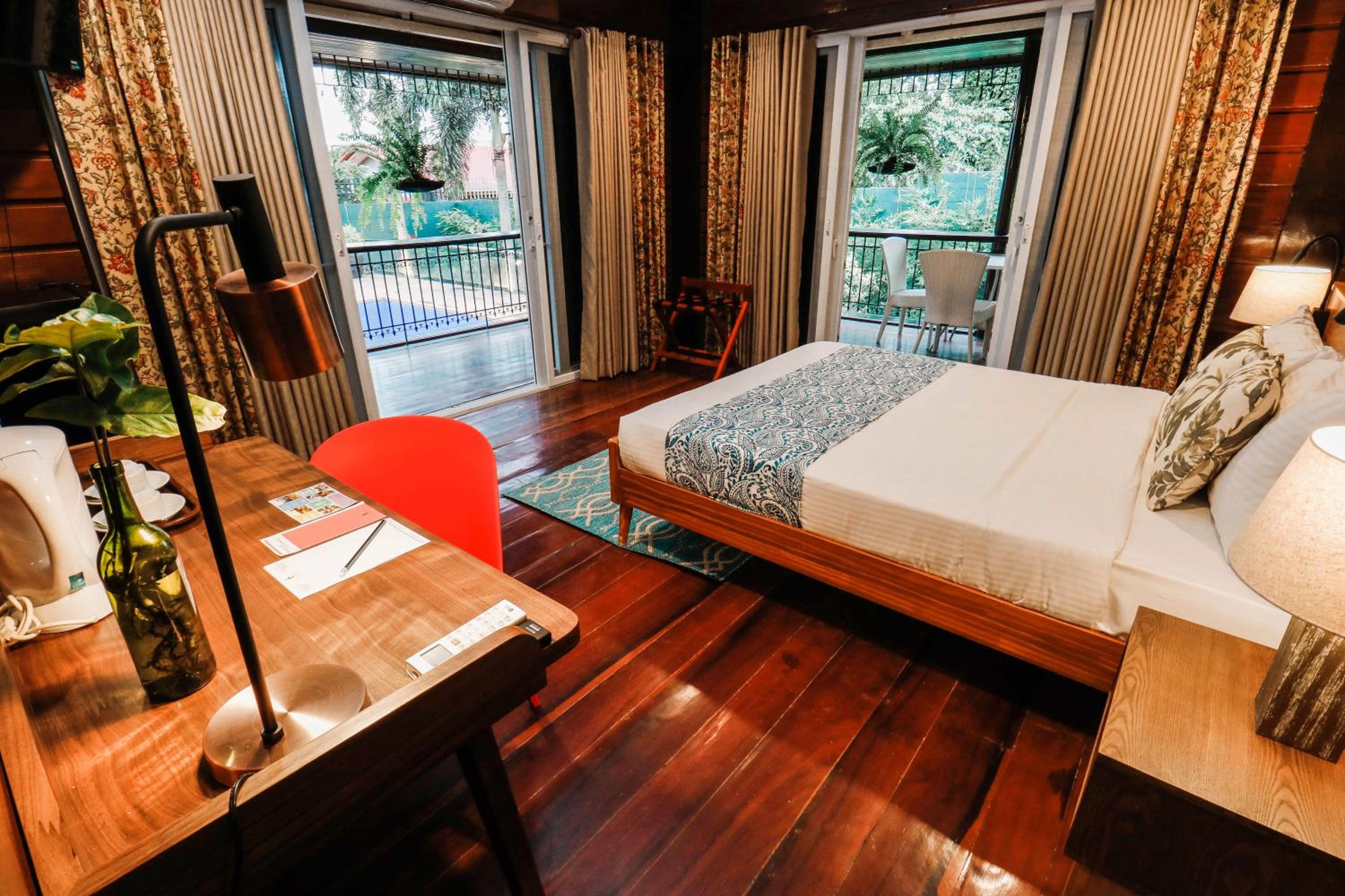 Room, Guest House