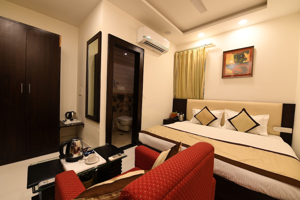 Madhav Muskan Residency 29/39
