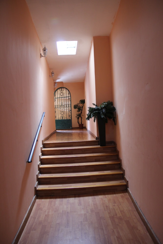 Hotel Meson De La Merced 19/45