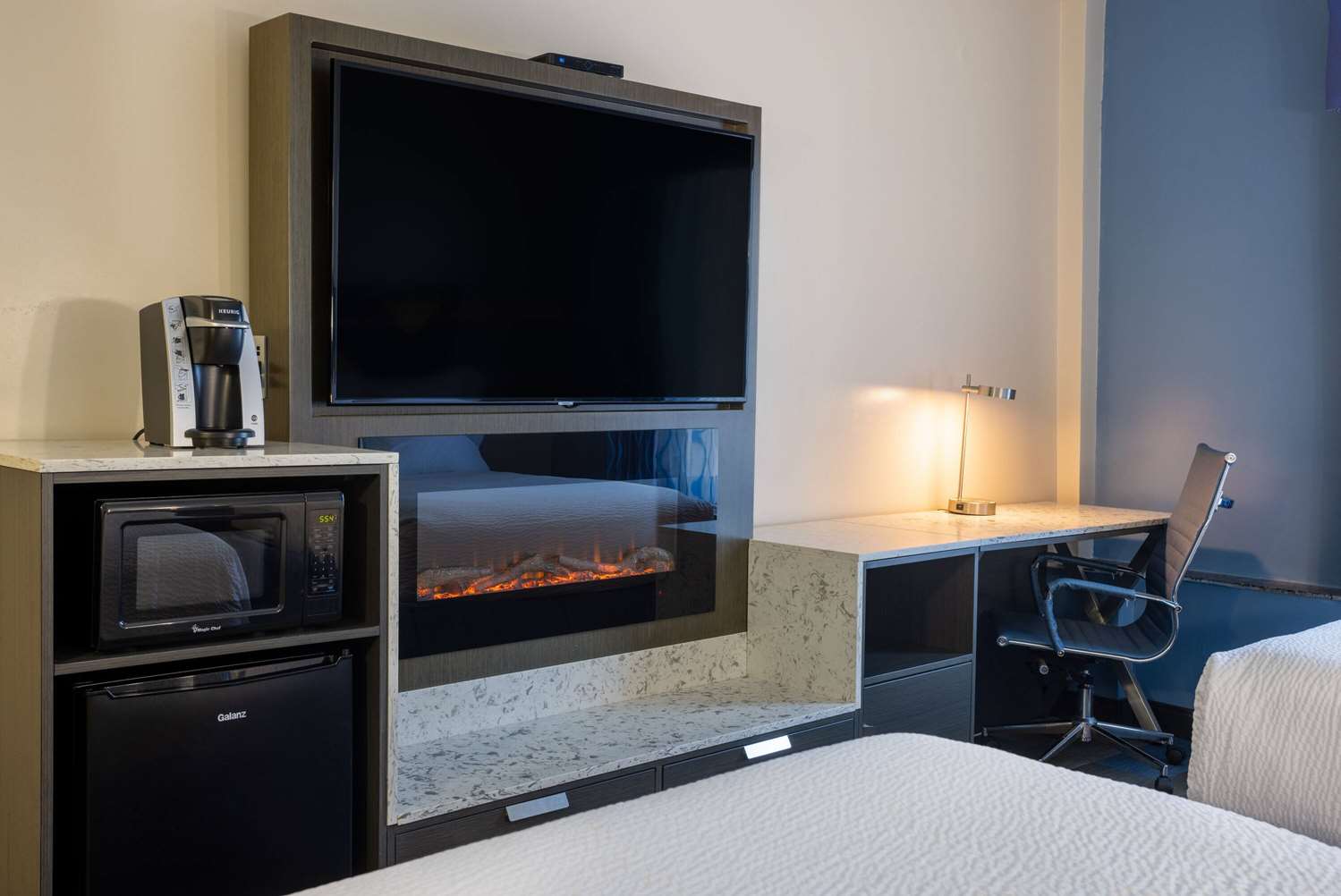 Days Hotel by Wyndham North Bergen /NYC 29/33