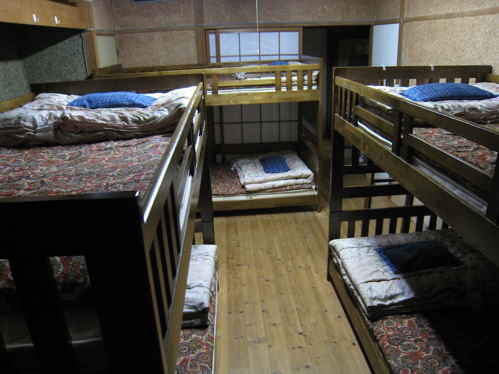 Eco Dogo - Hostel 12/19