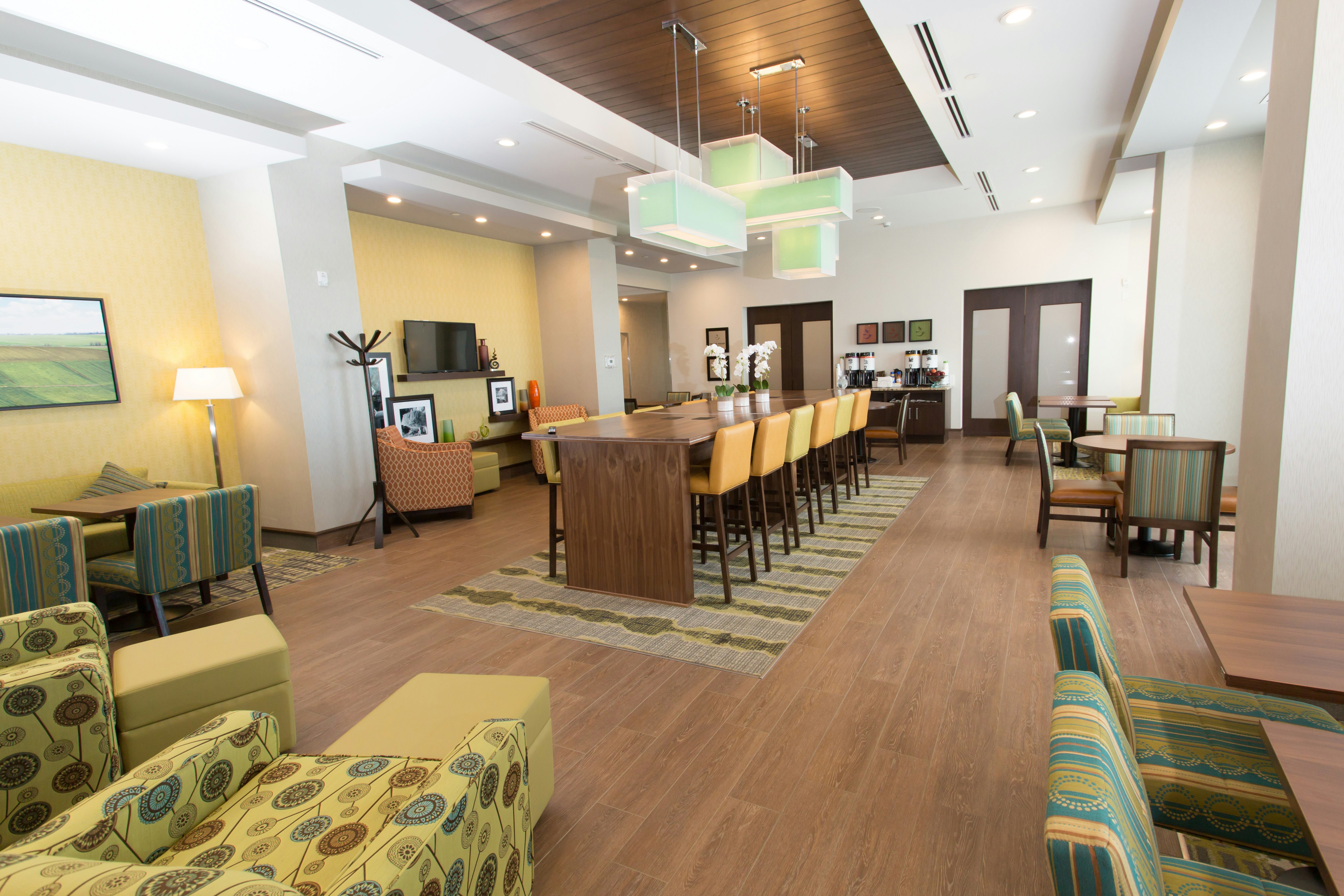 Hampton Inn By Hilton Lloydminster 35/49