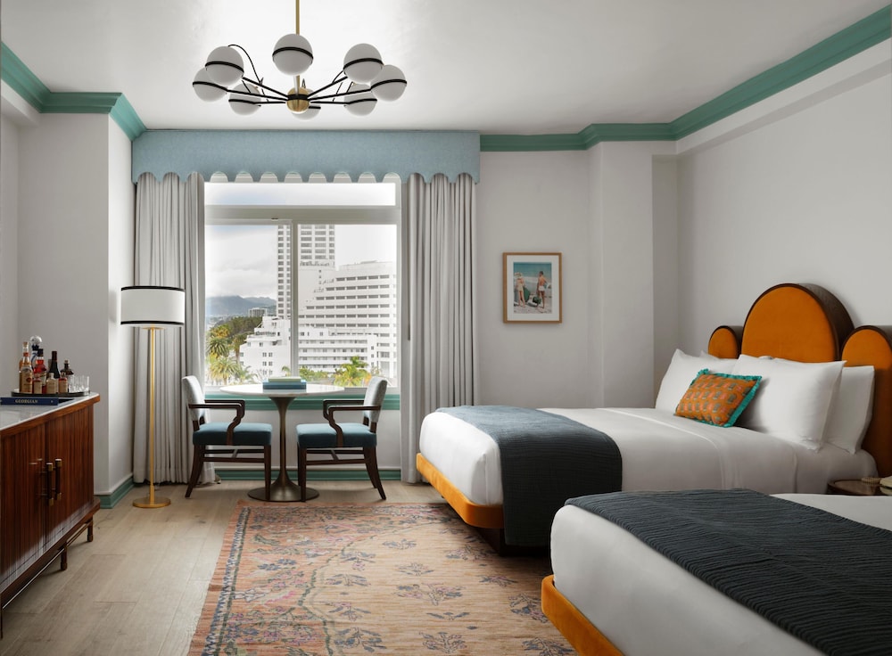 The Georgian Hotel 26/71
