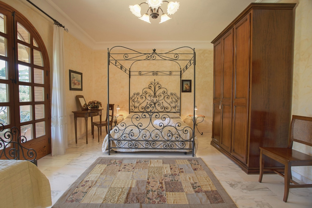 Villa Diana 6/50