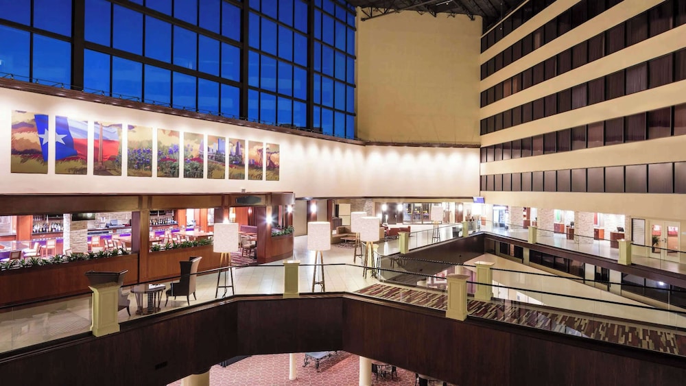 Sonesta Hotel Houston IAH Airport 18/34